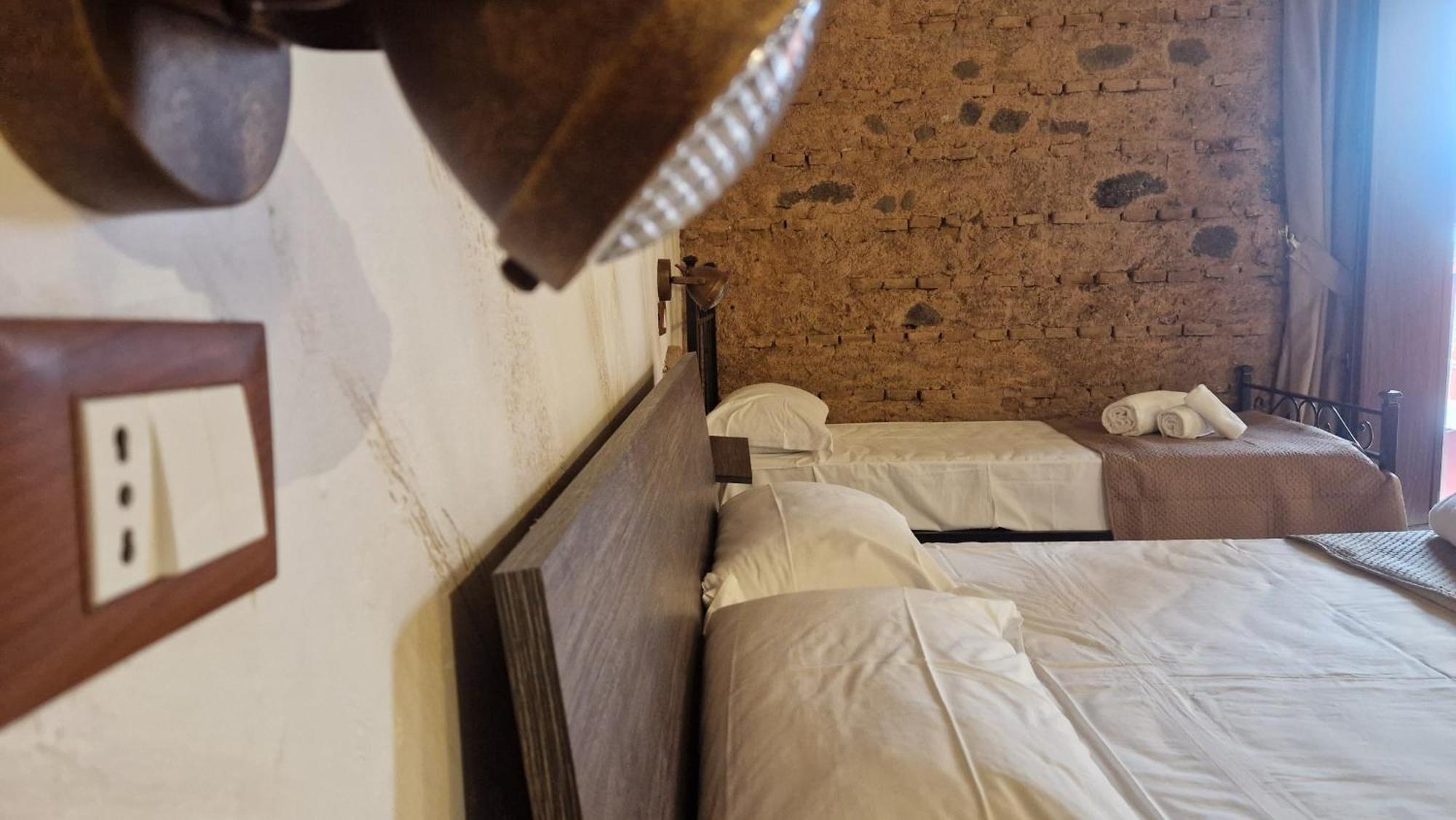 La Ciminiera Rooms 卡塔尼亚 外观 照片