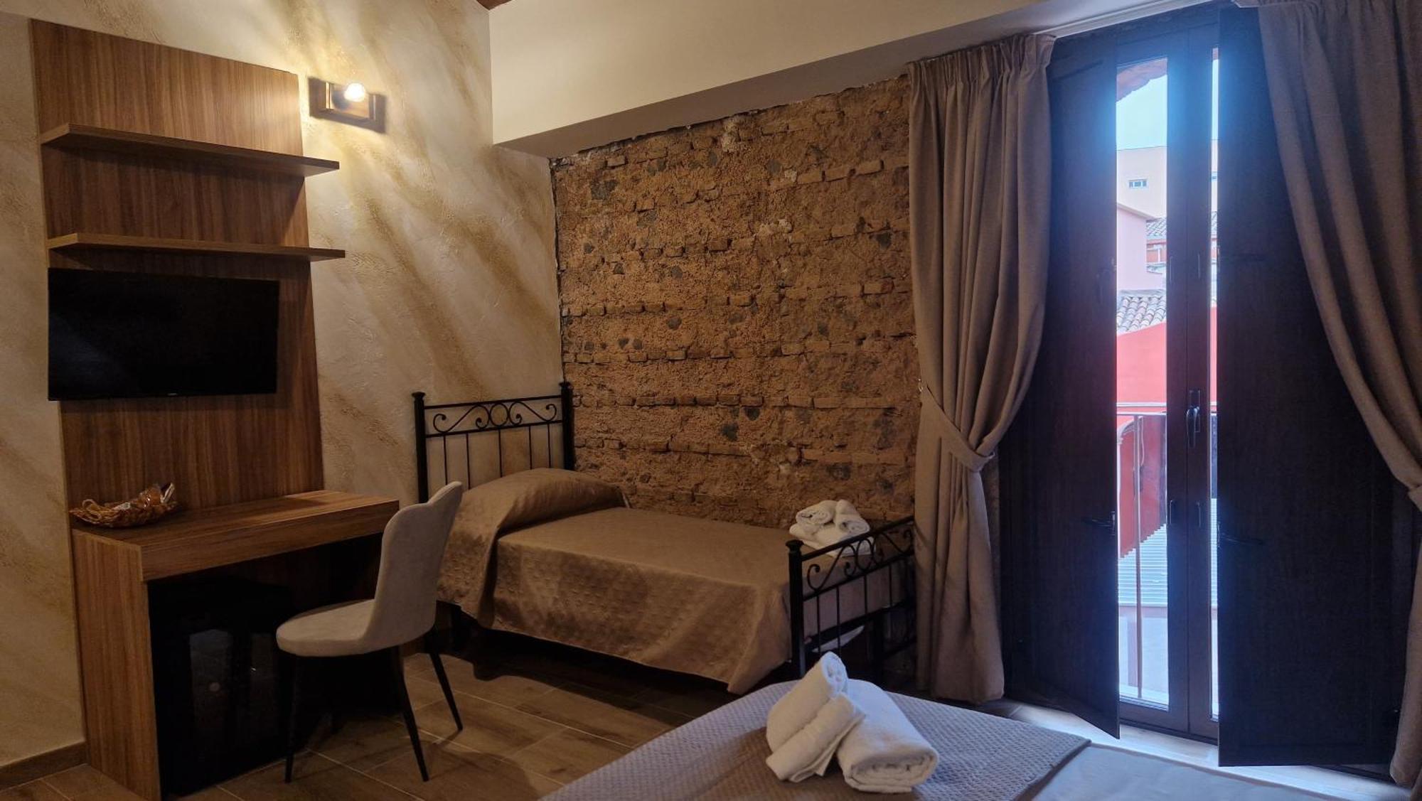 La Ciminiera Rooms 卡塔尼亚 外观 照片